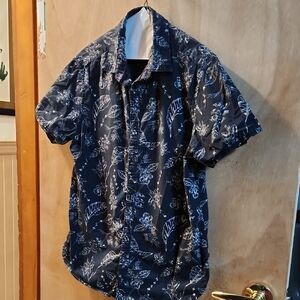 Denim & Flower Black And White Floral Button Down Shirt